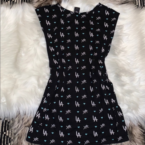 👚⬇️ EUC. Women’s Young&Reckless Muscle Tee-Shirt - Picture 5 of 8